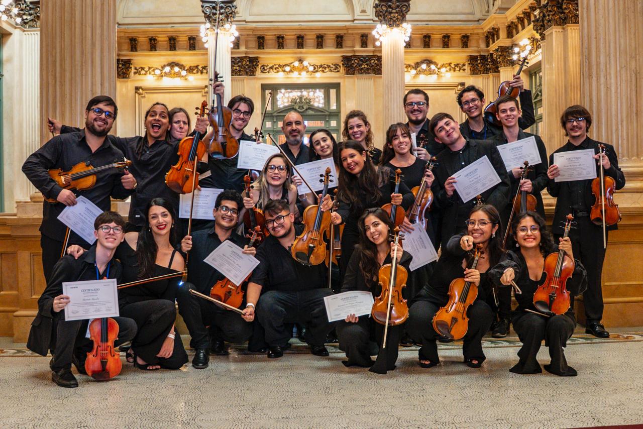 Violinista da Orquestra Filarmônica de Goiás participa da SonArte Buenos Aires Violinista da Orquestra Filarmônica de Goiás participa da SonArte Buenos Aires
