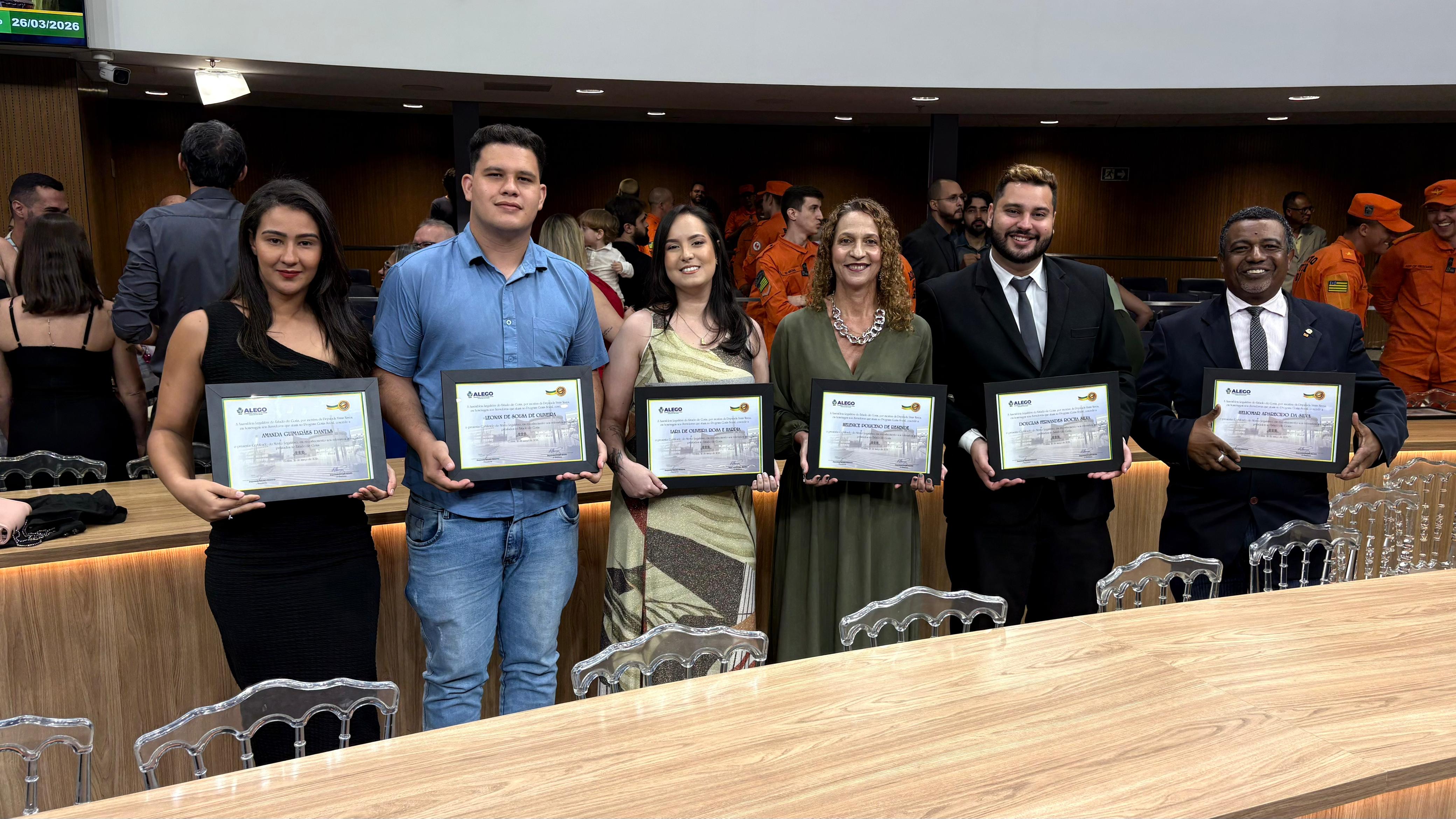 Equipe das Escolas do Futuro de Goiás é homenageada na Alego 