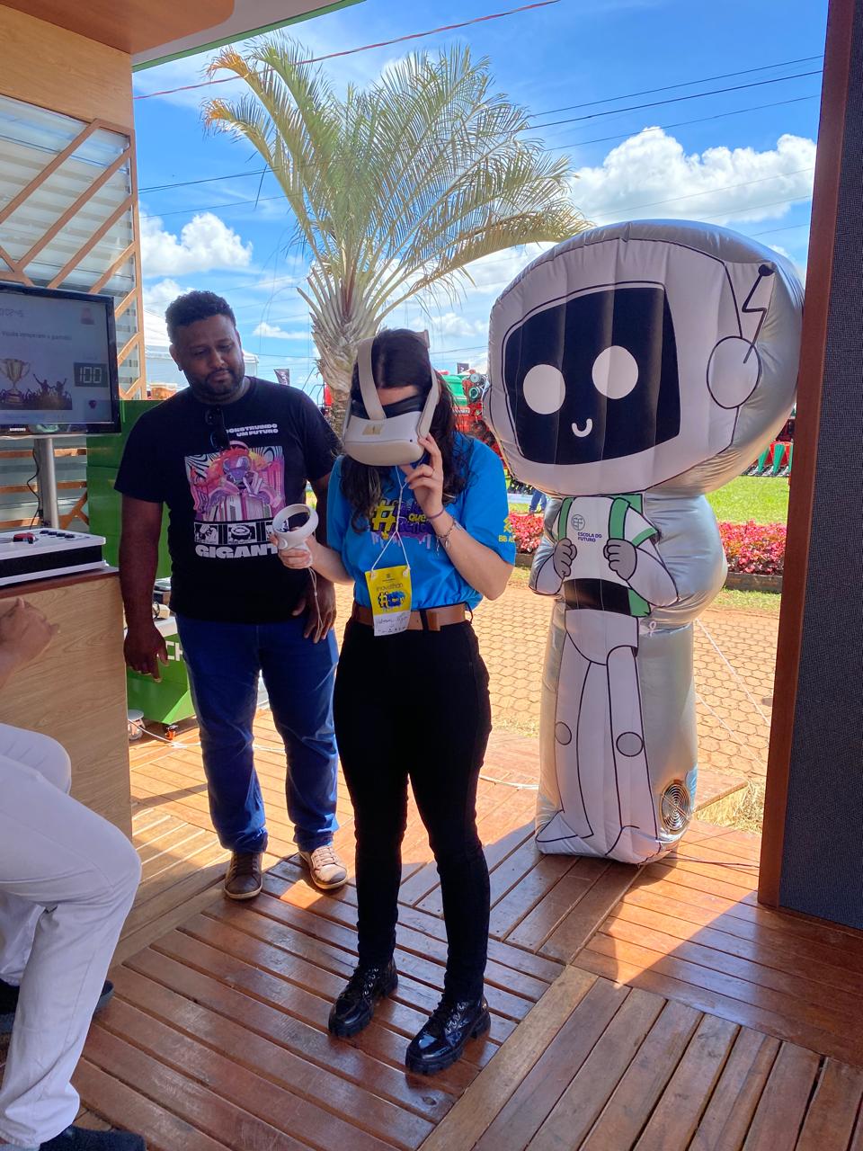 Escola do Futuro de Goiás leva inovação e tecnologia à Tecnoshow 2025 com experiências interativas e cursos gratuitos 